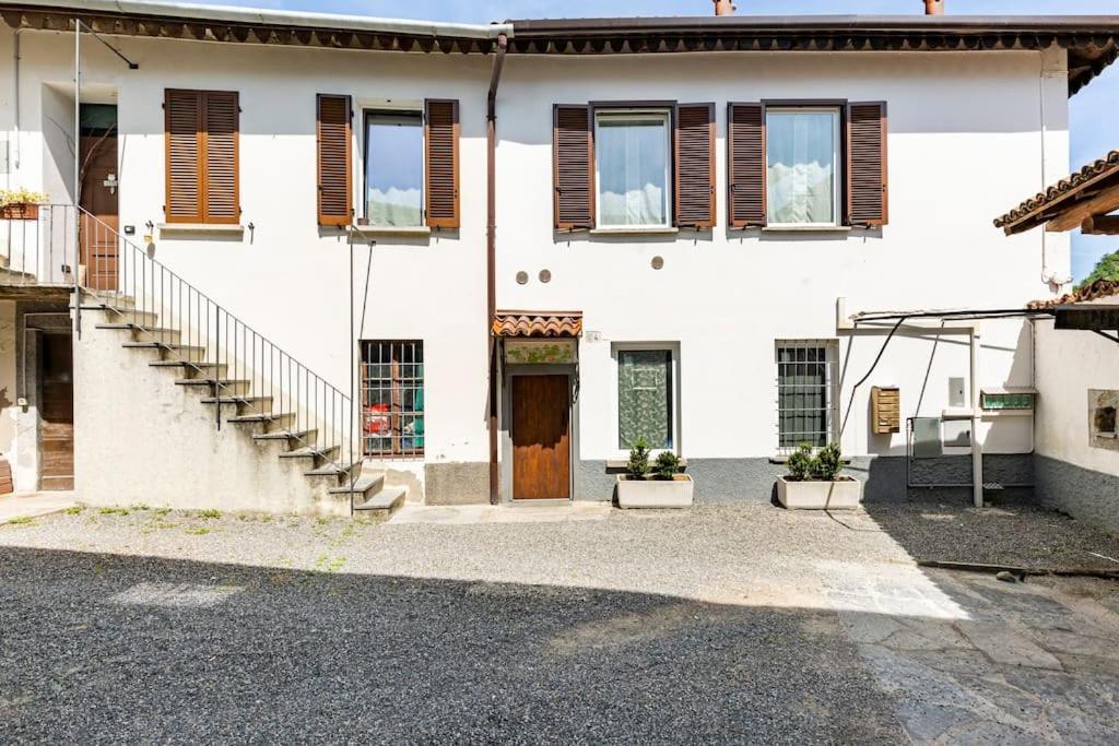 Clelia's Apartment
