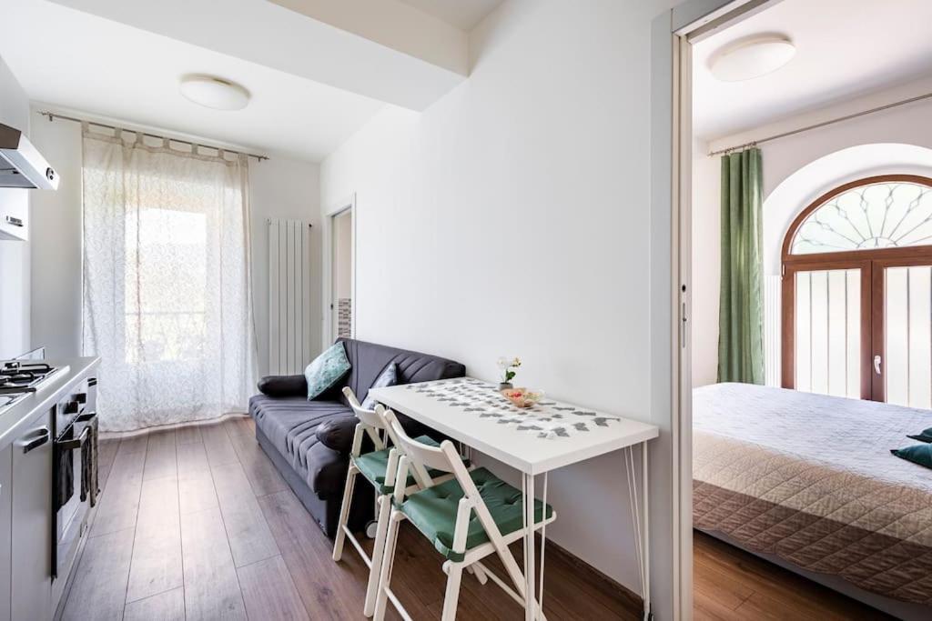 Clelia's Apartment *