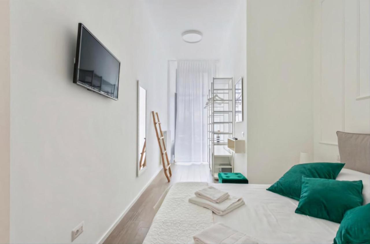 Sofia Apartment Como