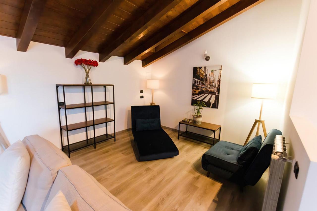 Bella Camelia - Di Apartment *
