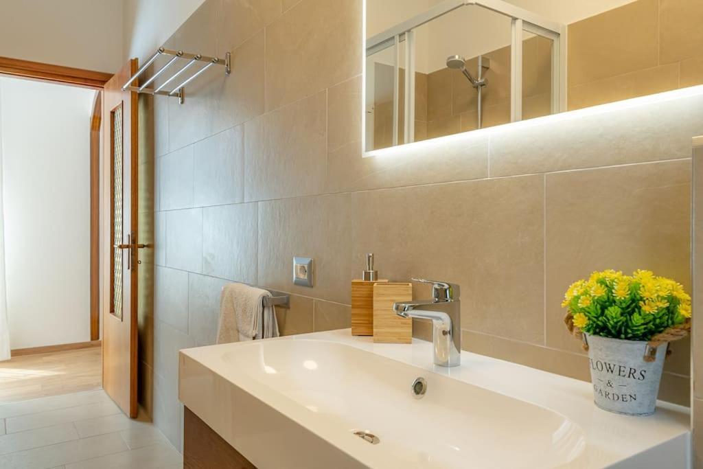 La Serena Large With Wifi, A/c, Private Parking