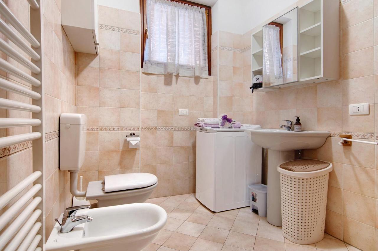 Madonnina Terrace E Garden Apartment *