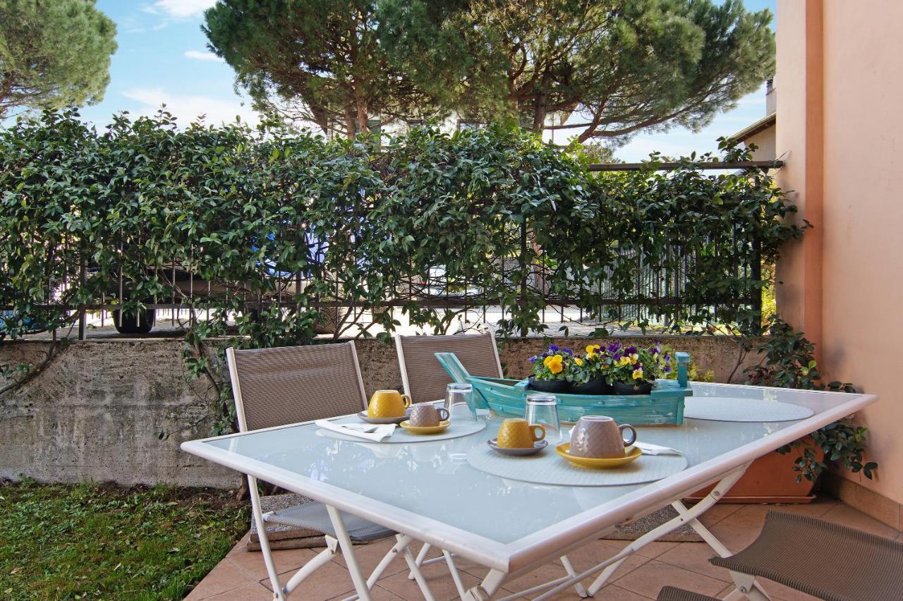 Madonnina Terrace E Garden Apartment