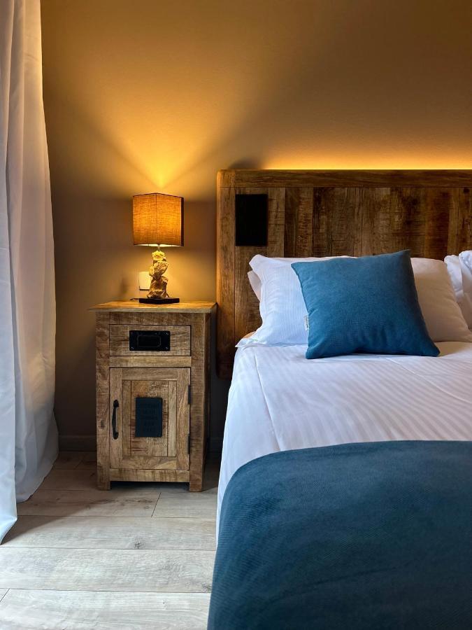 Paradiso Hotel 3*