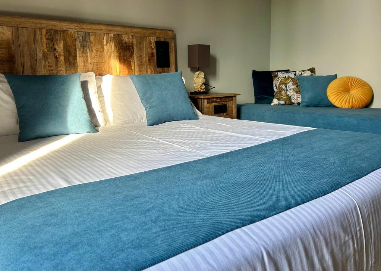 Paradiso Hotel 3*