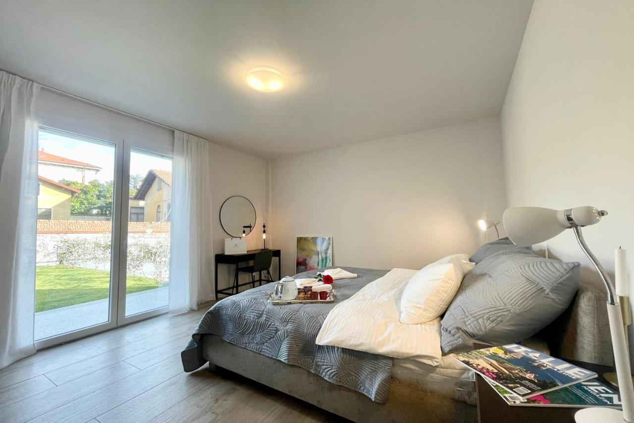 Modern House Apartment Menaggio