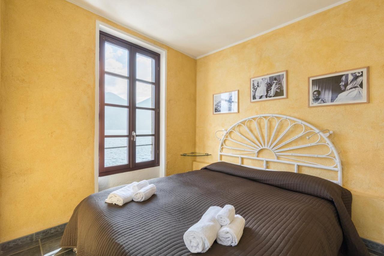 Rustic At The Pier Of - The House Of Travelers Apartment Brienno