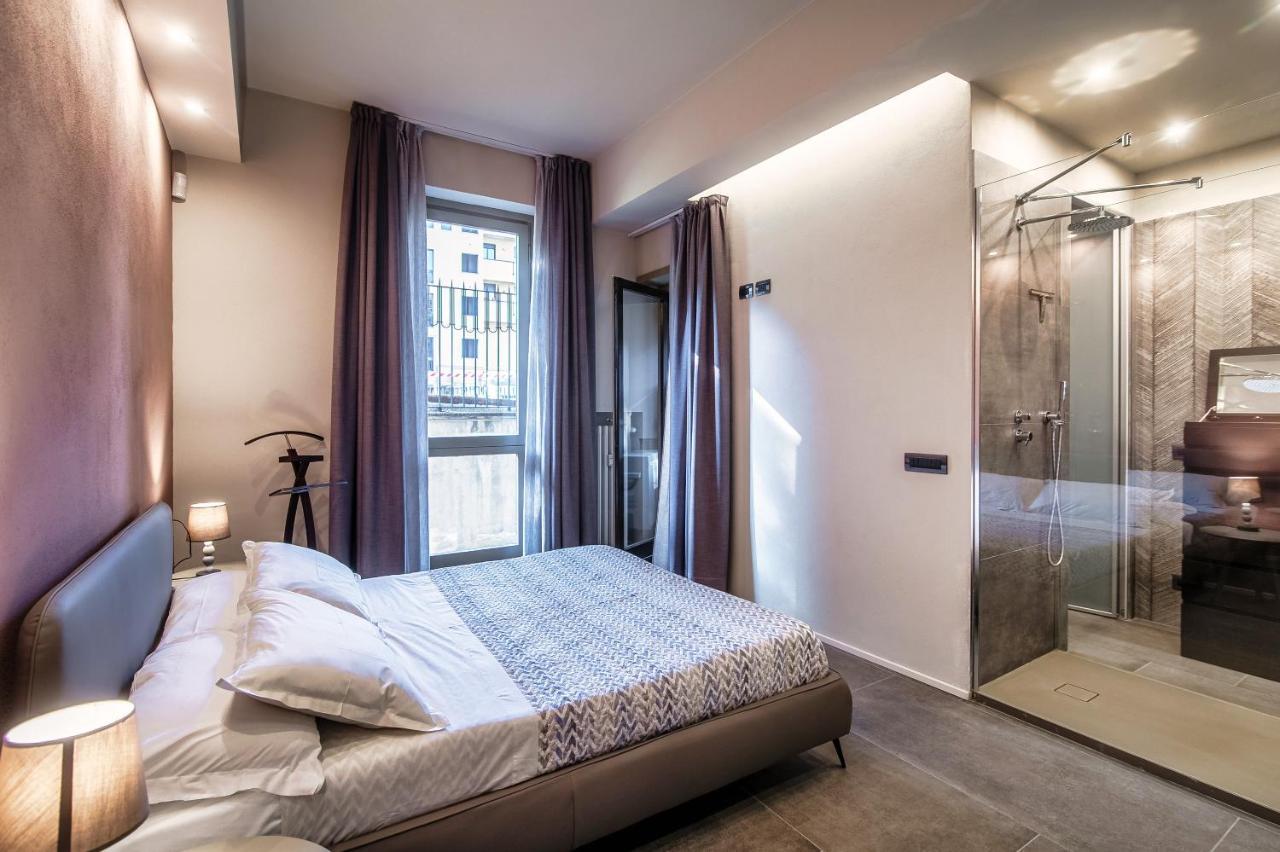 By The Small -downtown Apartment