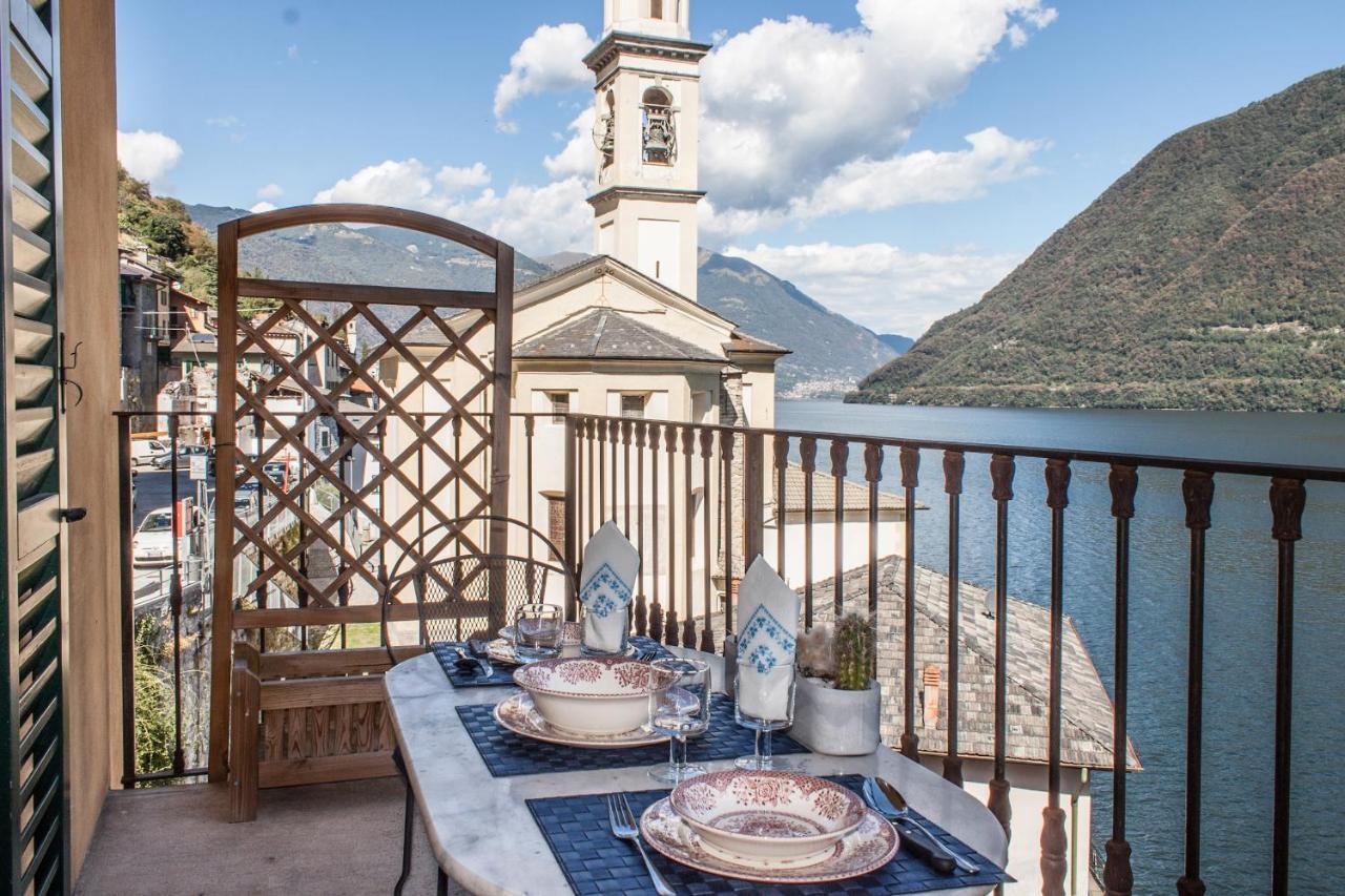 Paradise At The Pier Of - The House Of Travelers