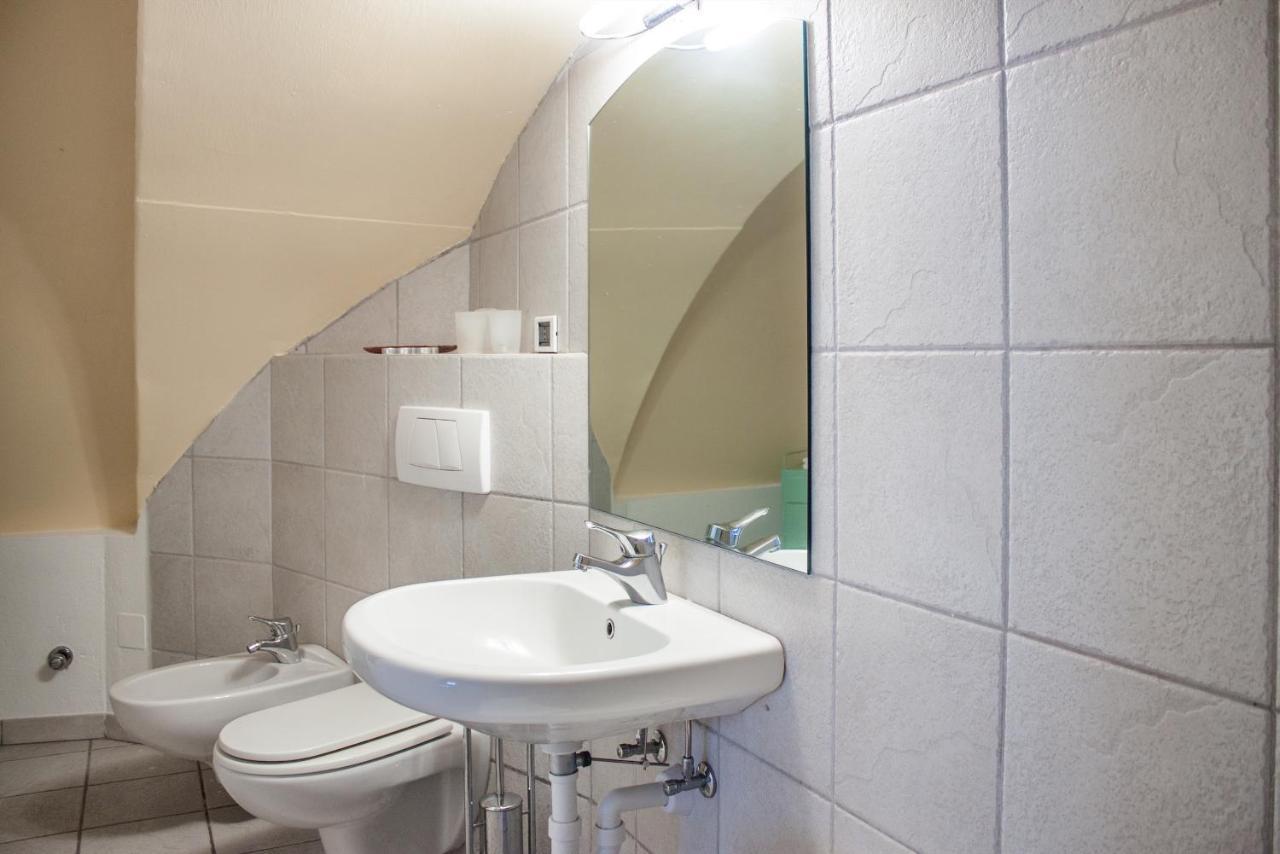 Apartment Paradise At The Pier Of - The House Of Travelers Brienno