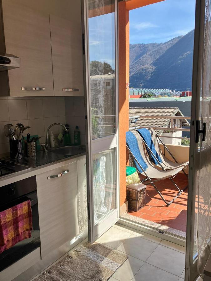 House, Vista Lago: 100 Mt Dal Apartment *