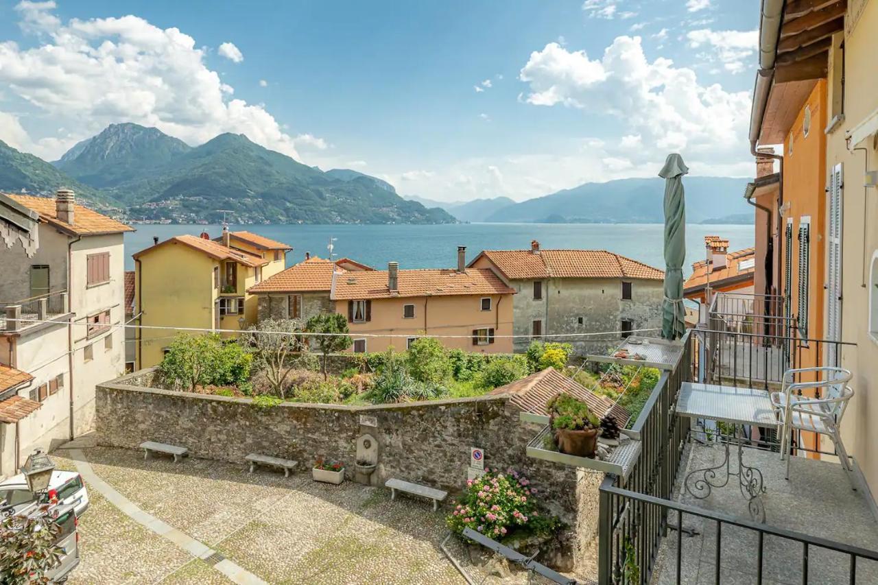 Castle&lake Rezzonico