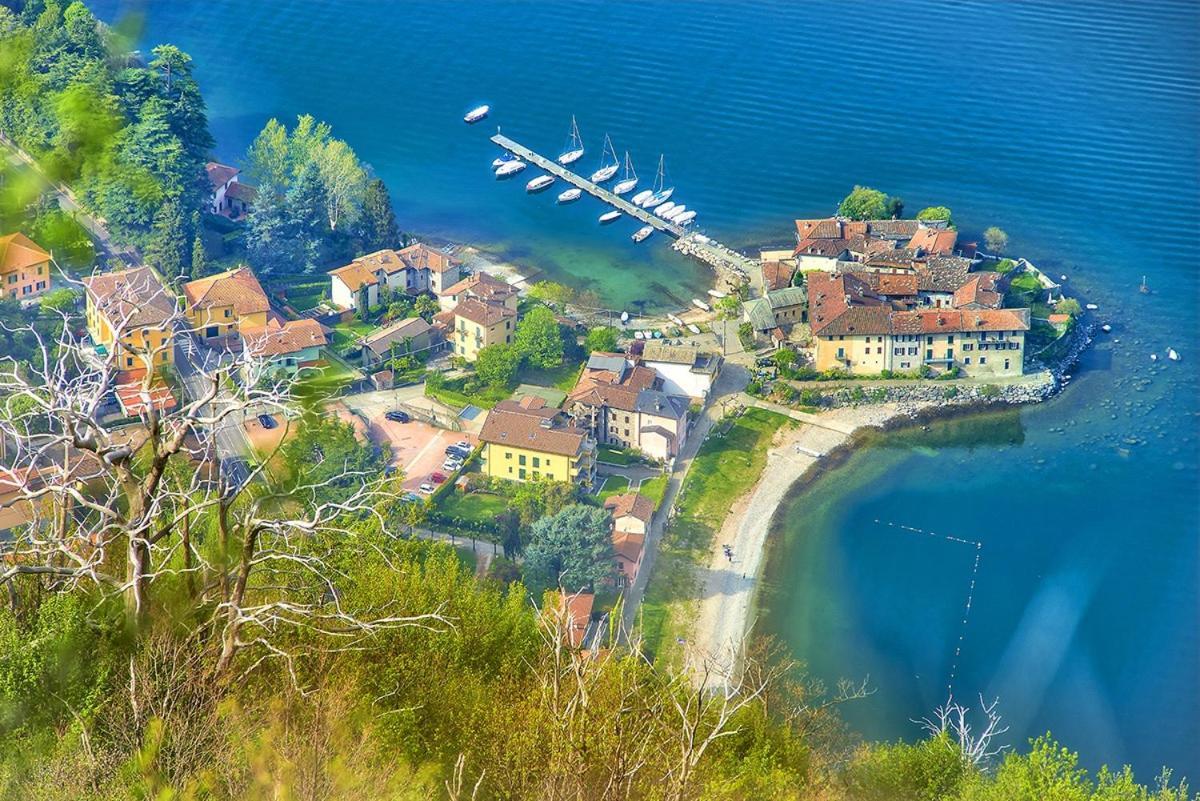 Window On The Varenna