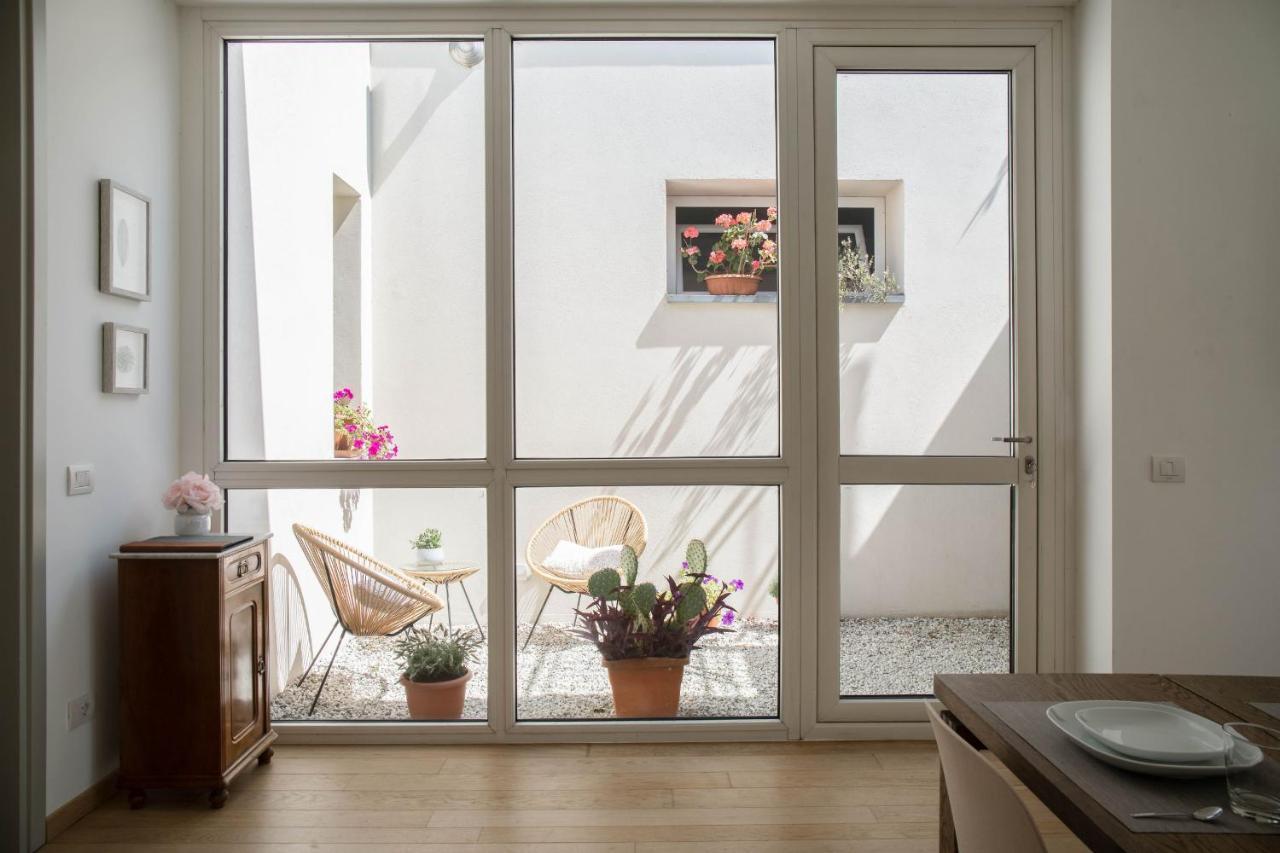 Casa Divina - *