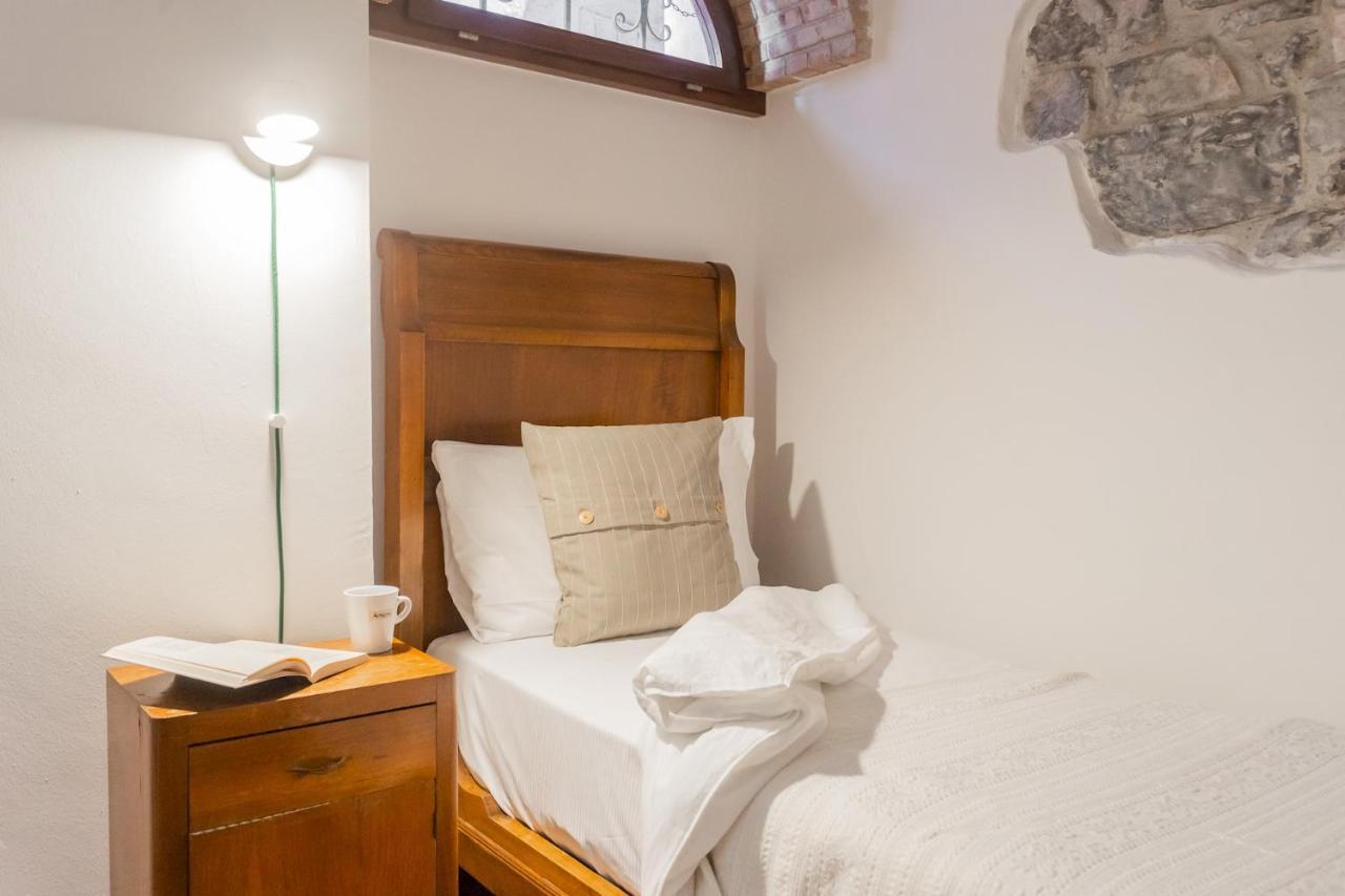 Emily's House - Authentic By Rent Apartment Torno