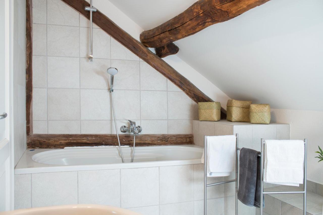Rustic At The Pier Of - The House Of Travelers *