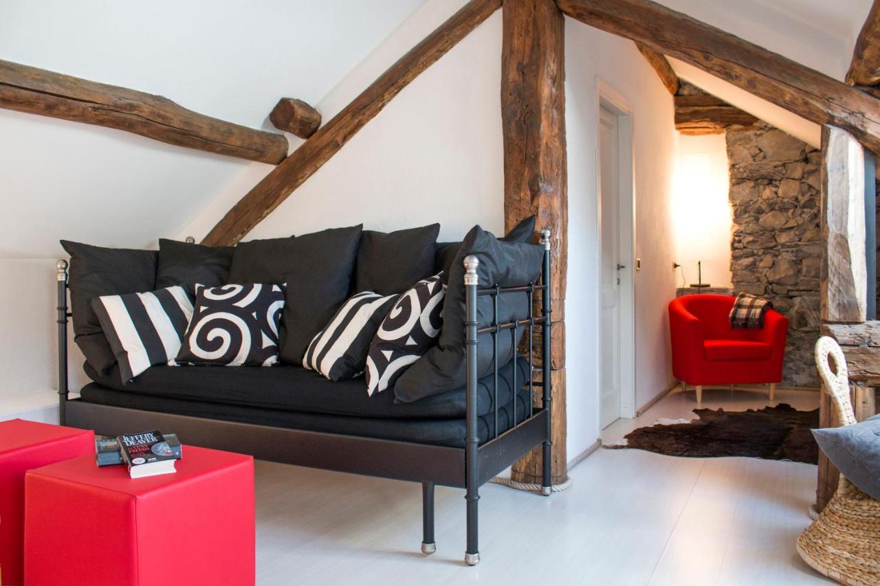 Rustic At The Pier Of - The House Of Travelers Brienno
