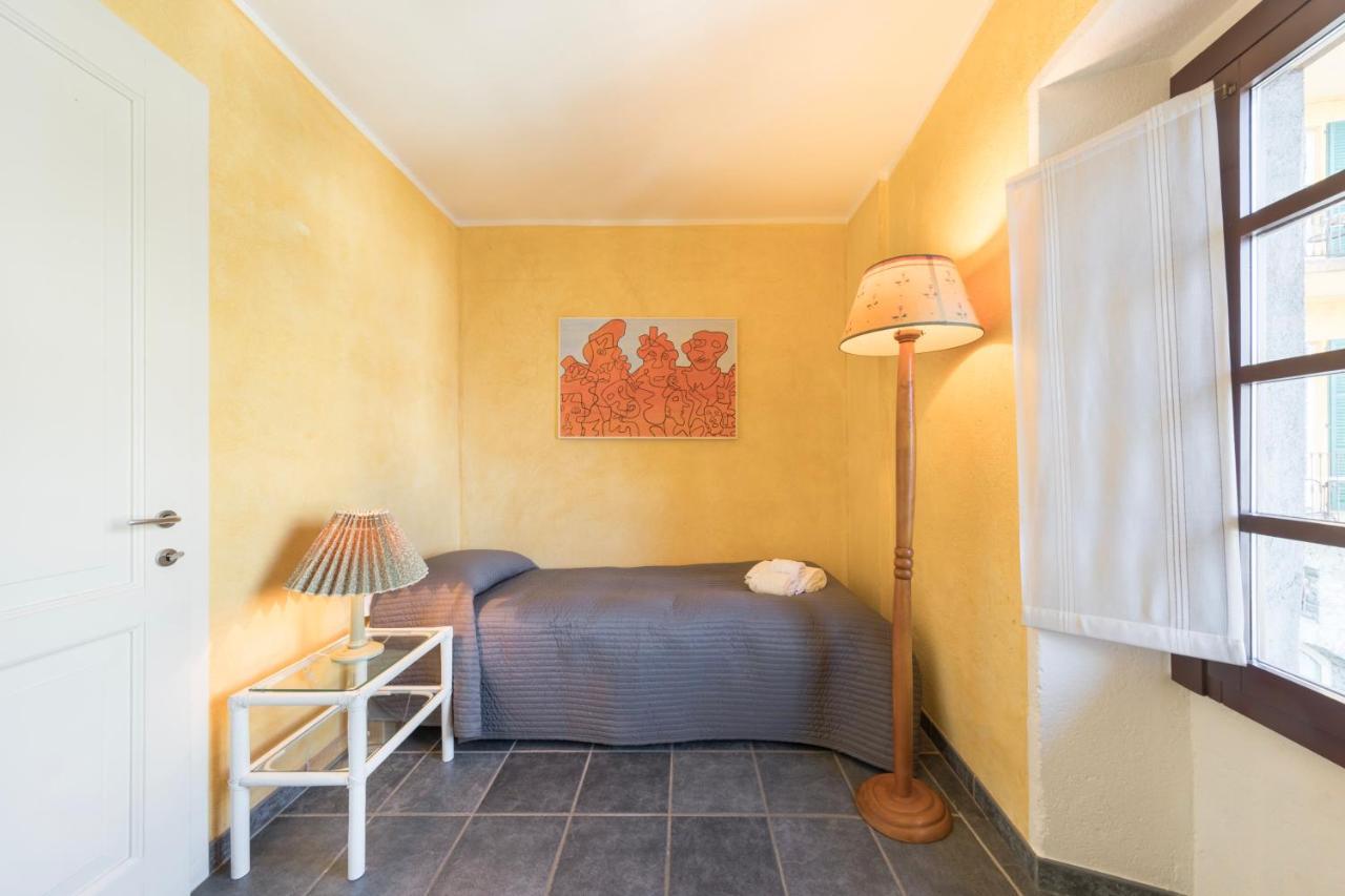 Rustic At The Pier Of - The House Of Travelers * Brienno