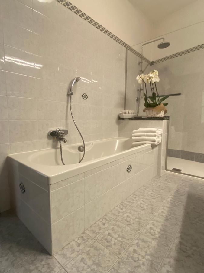 Il Molo Di Aurora Apartment