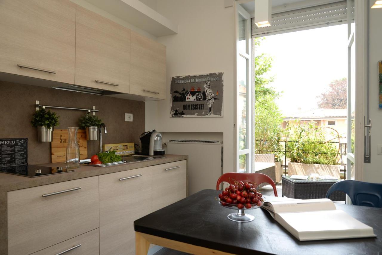 Apartment Rezzonico - By Myhomeincomo *