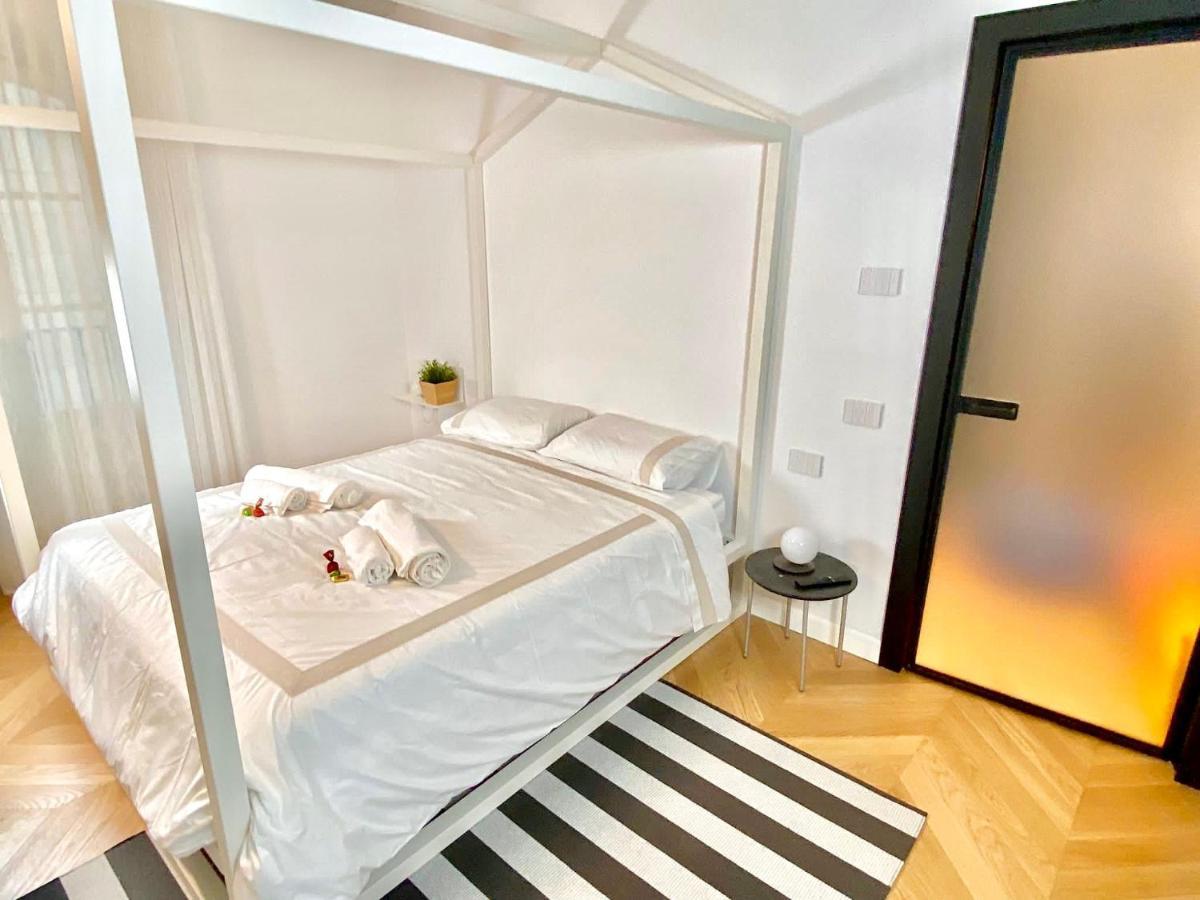Apartment 1min Da E Duomo Prestigioso Como