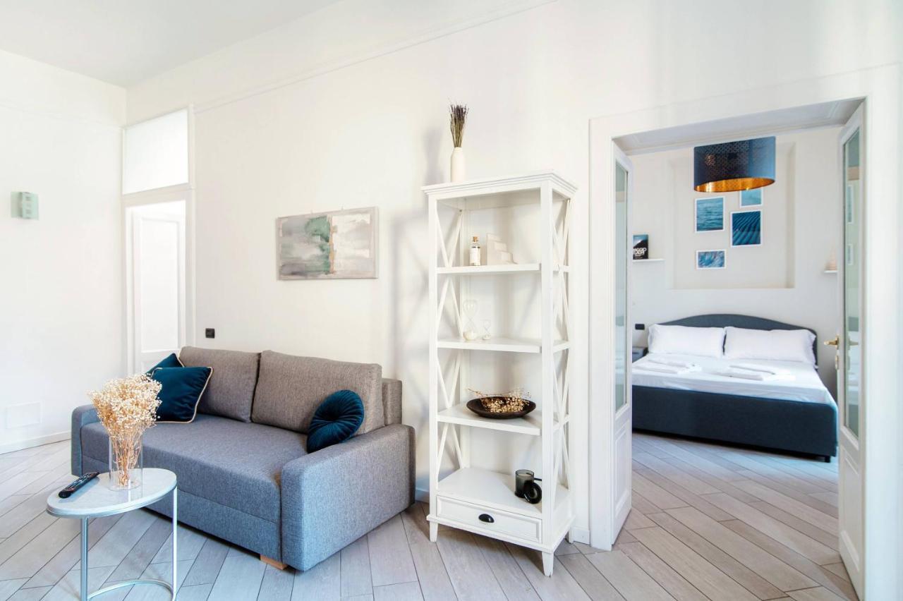 Shades Of - Blue Apartment Como