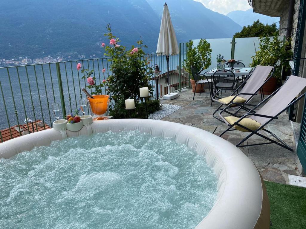 Romantic - *
