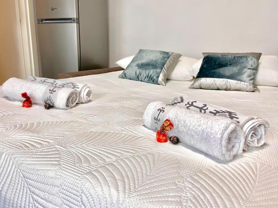 Elegant Apartment- 8 Mins Walk To Center - Free Parking Como