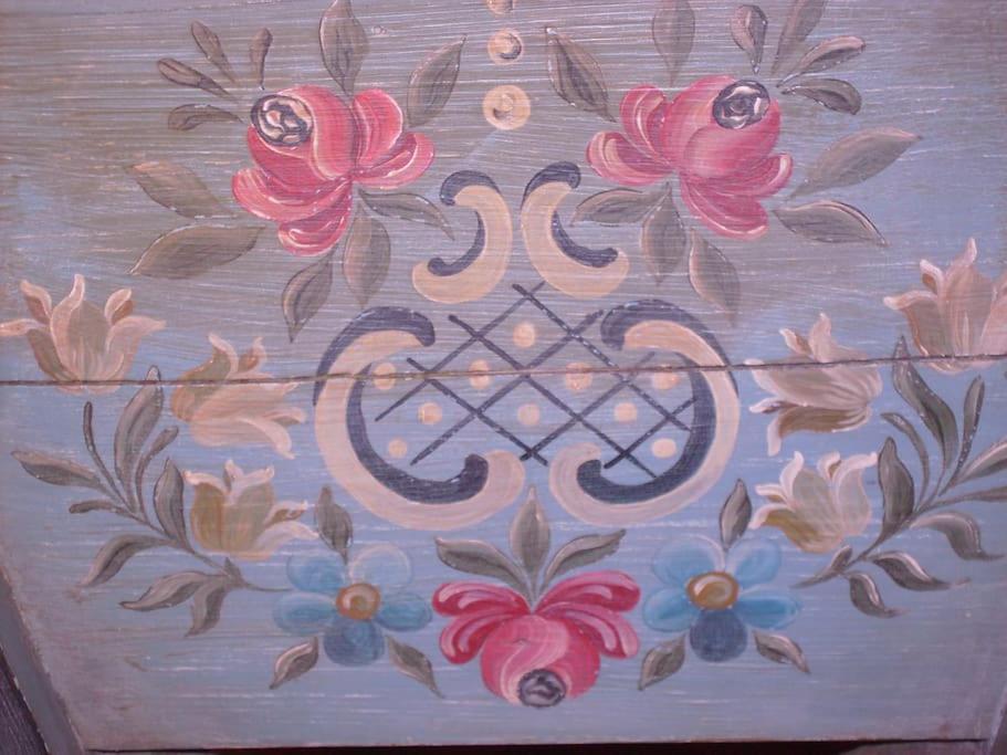 Charming Glicine And Azalea House Art And Colour With Lakeview