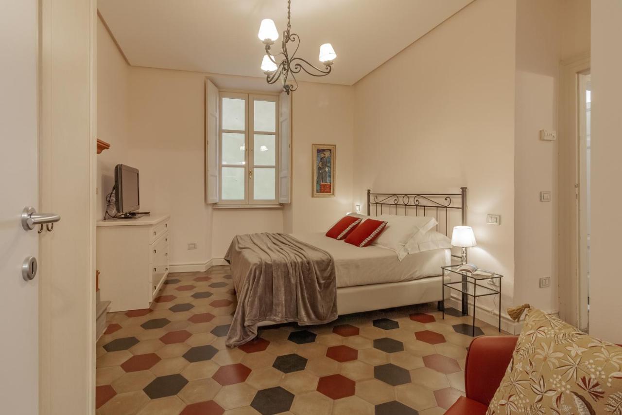 Apartment La Terrazza Cavour By Wonderful Italy *