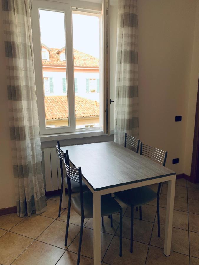 Apartment A Due Passi Dal Olimpia's House Como