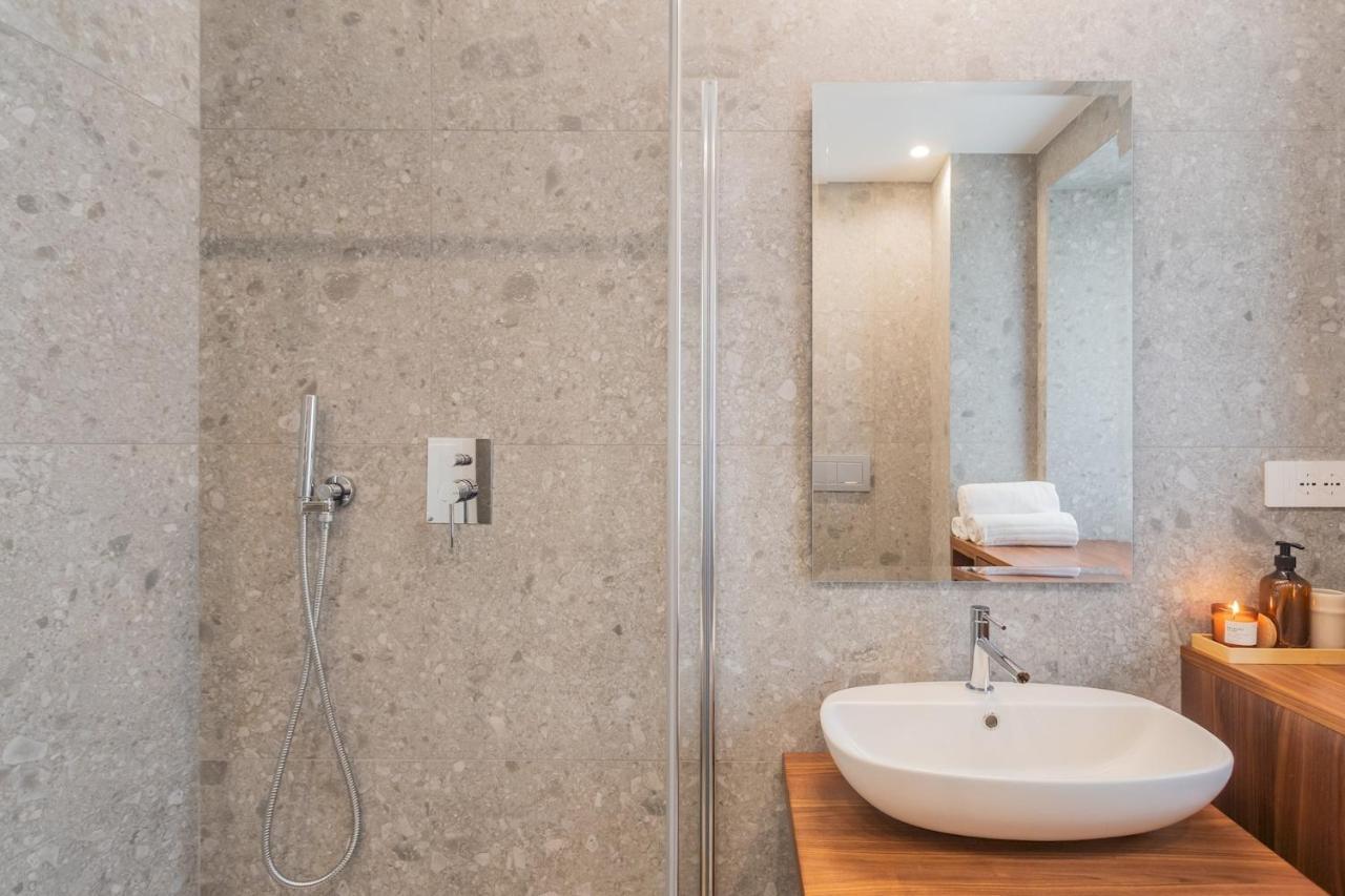 Apartment Muralto's Nest By Rent Como