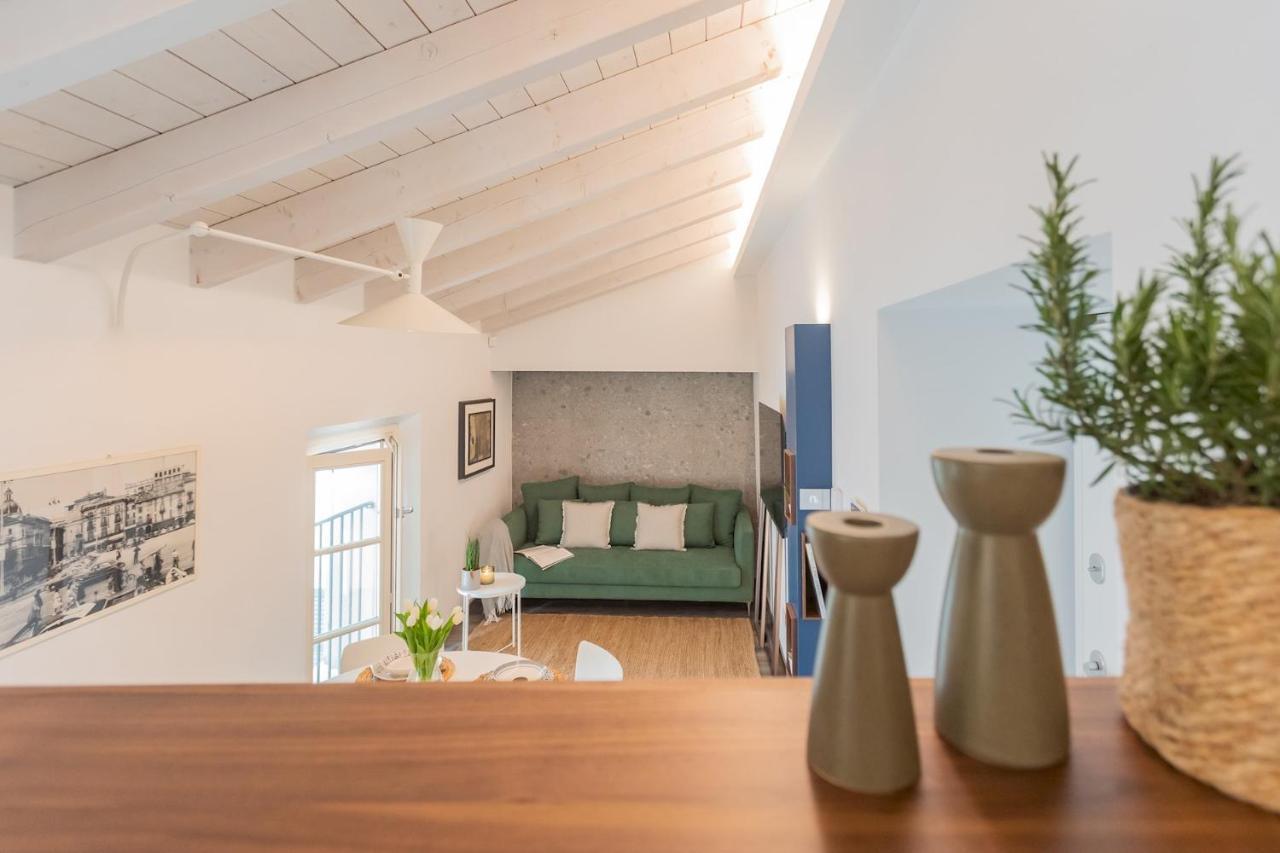 Muralto's Nest By Rent Apartment Como