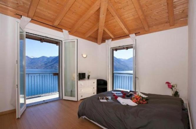 Luxury Attico With Big Terrace Apartment Argegno
