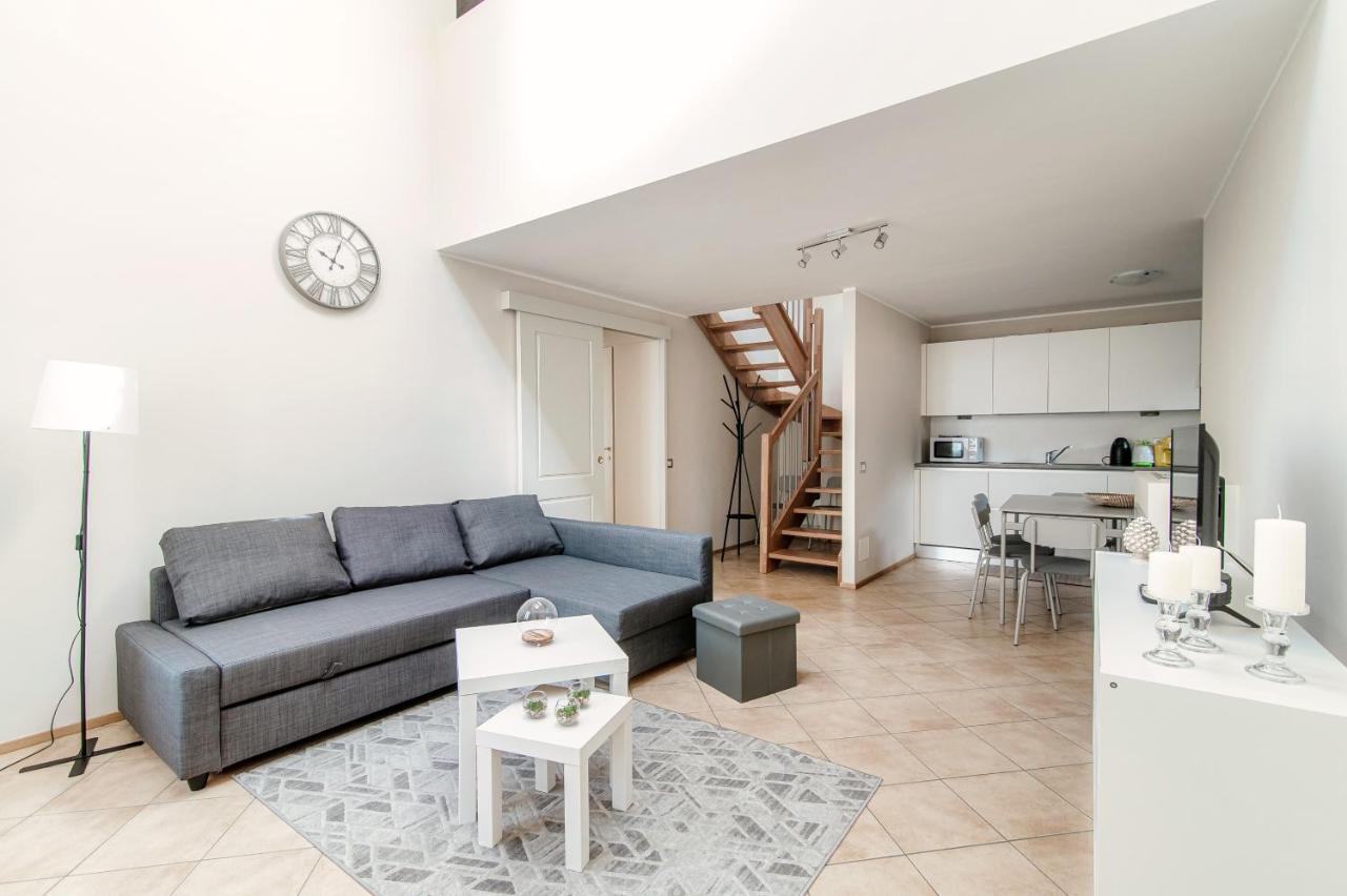 Apartment Sky Attic 72 - The House Of Travelers *