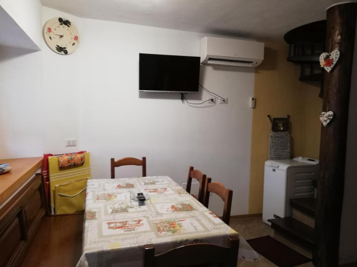Casa Anna - Montemezzo Holiday home *