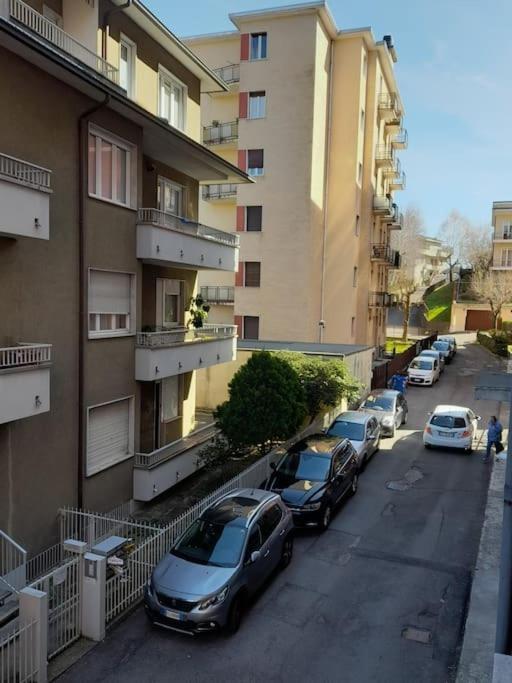 Lora Apartment Como