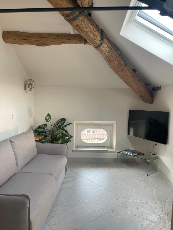 Skyview Apartment