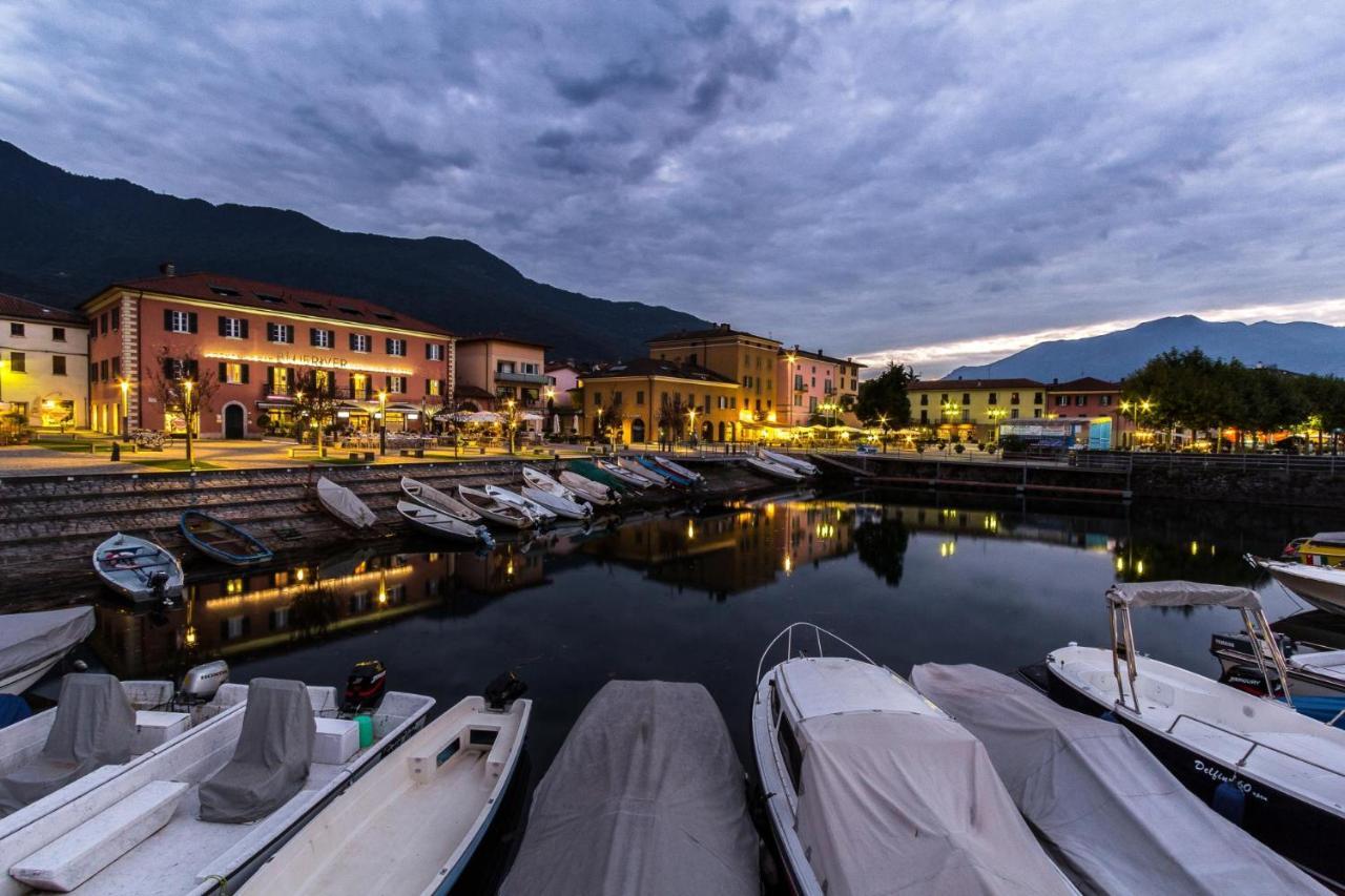 Como Lake Holiday *