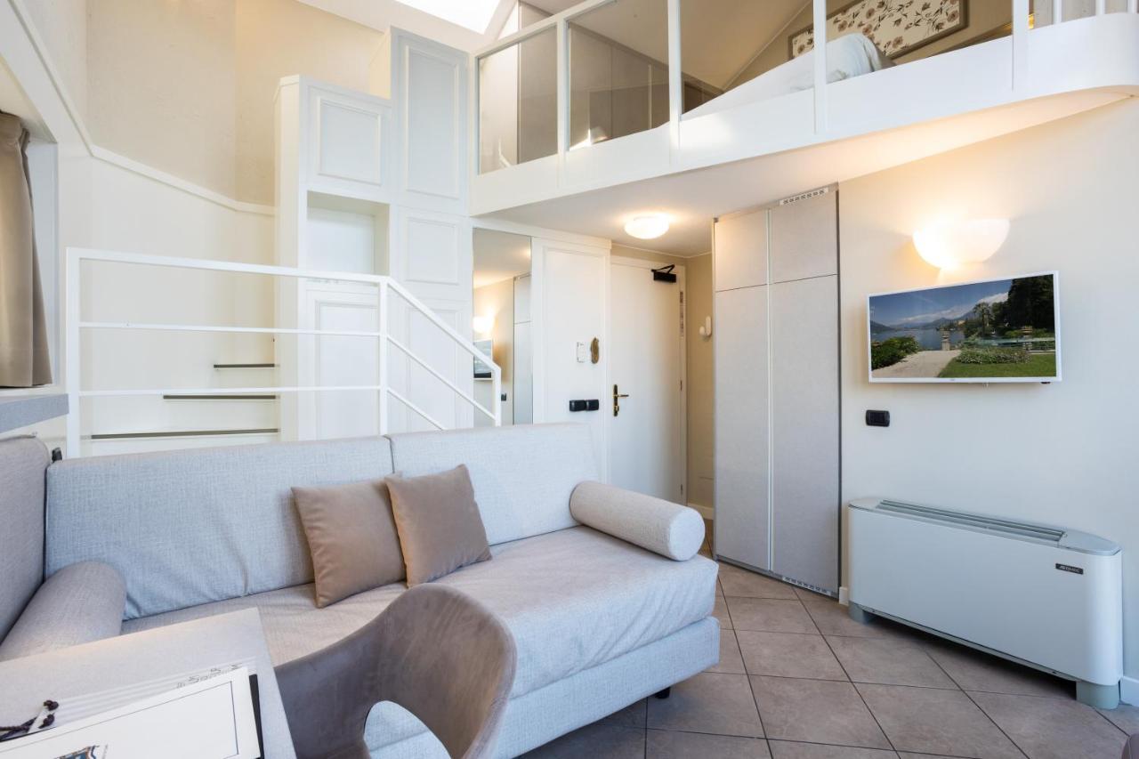 Casa Du Lac, By R Collection