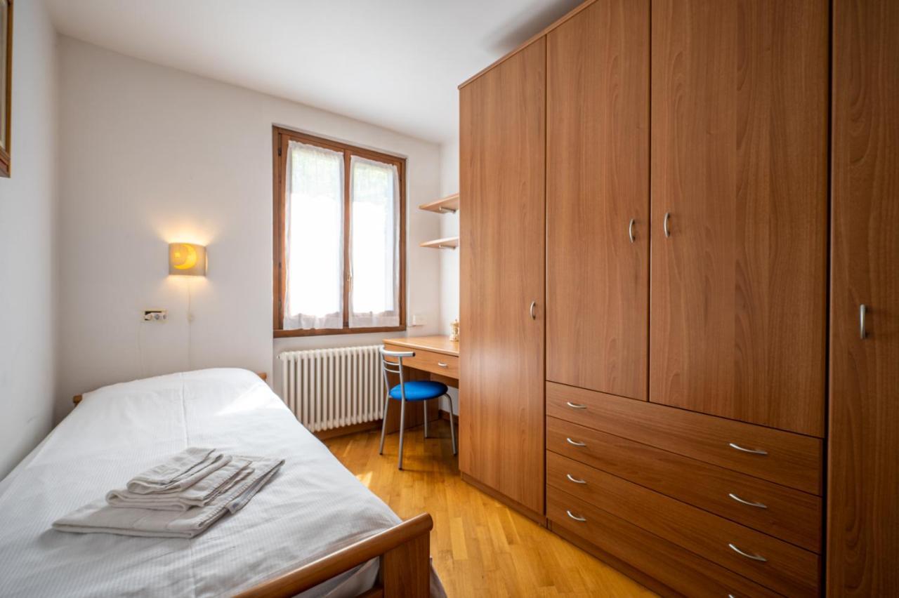 Apartment With Bicycle Storage In - Larihome A24 *