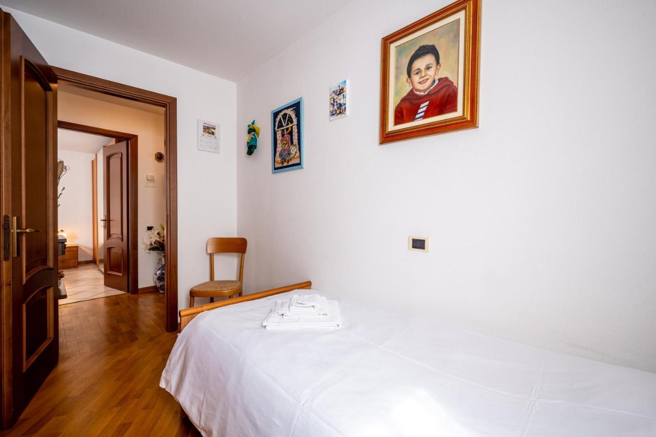 Apartment With Bicycle Storage In - Larihome A24 *