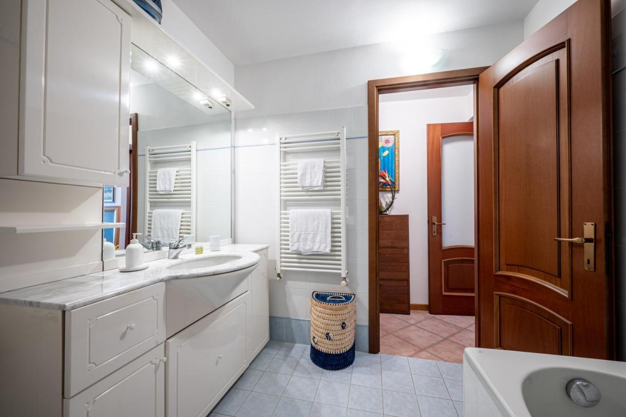 Apartment With Bicycle Storage In - Larihome A24 *