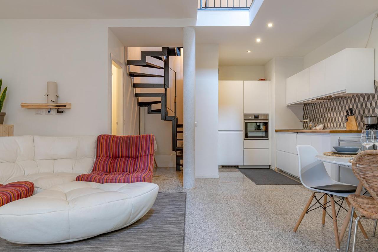 Moderno Loft A Due Passi Dal Lago Apartment *