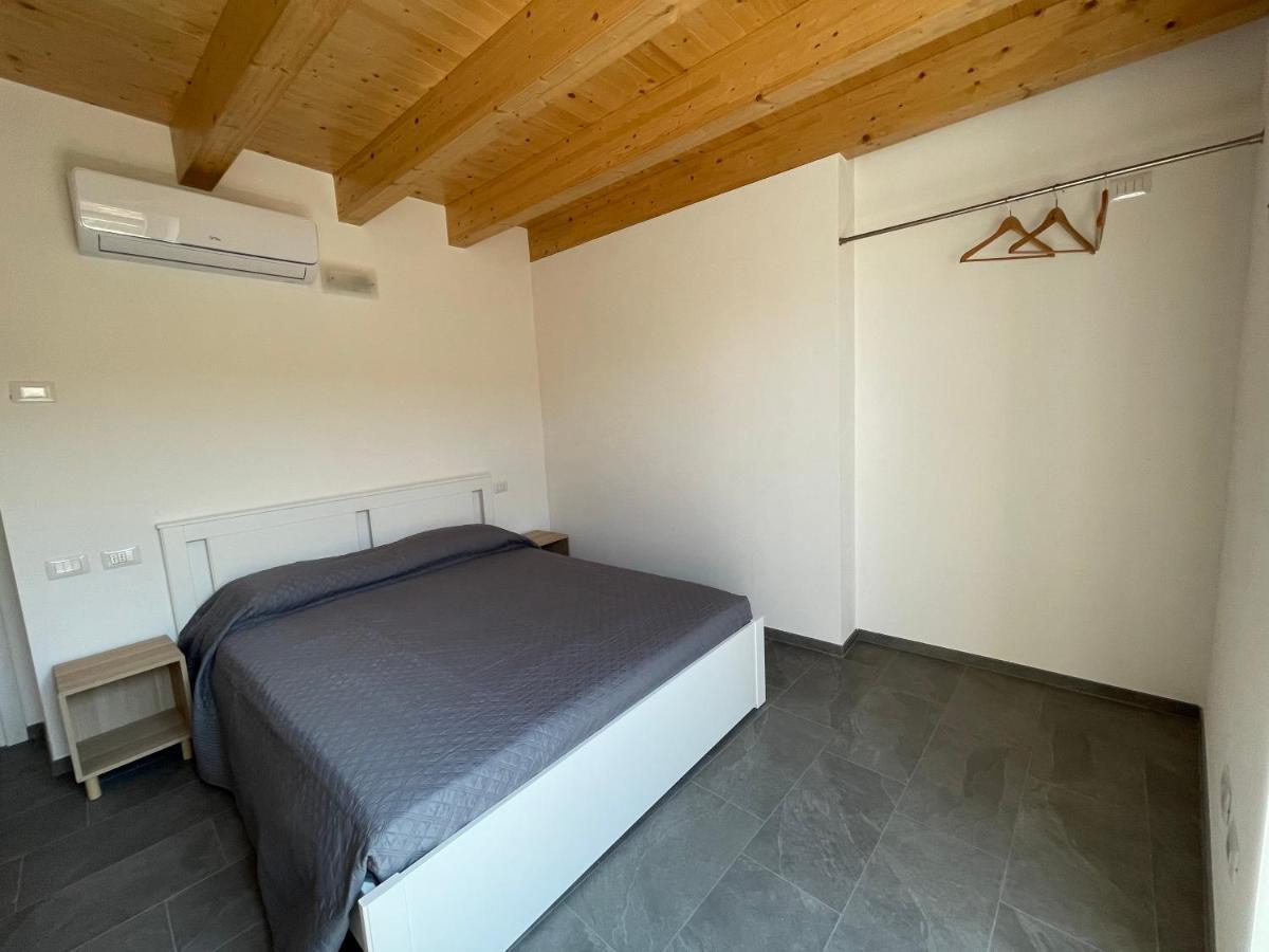 Delfina Terrazzo 013239-cni-00132 *