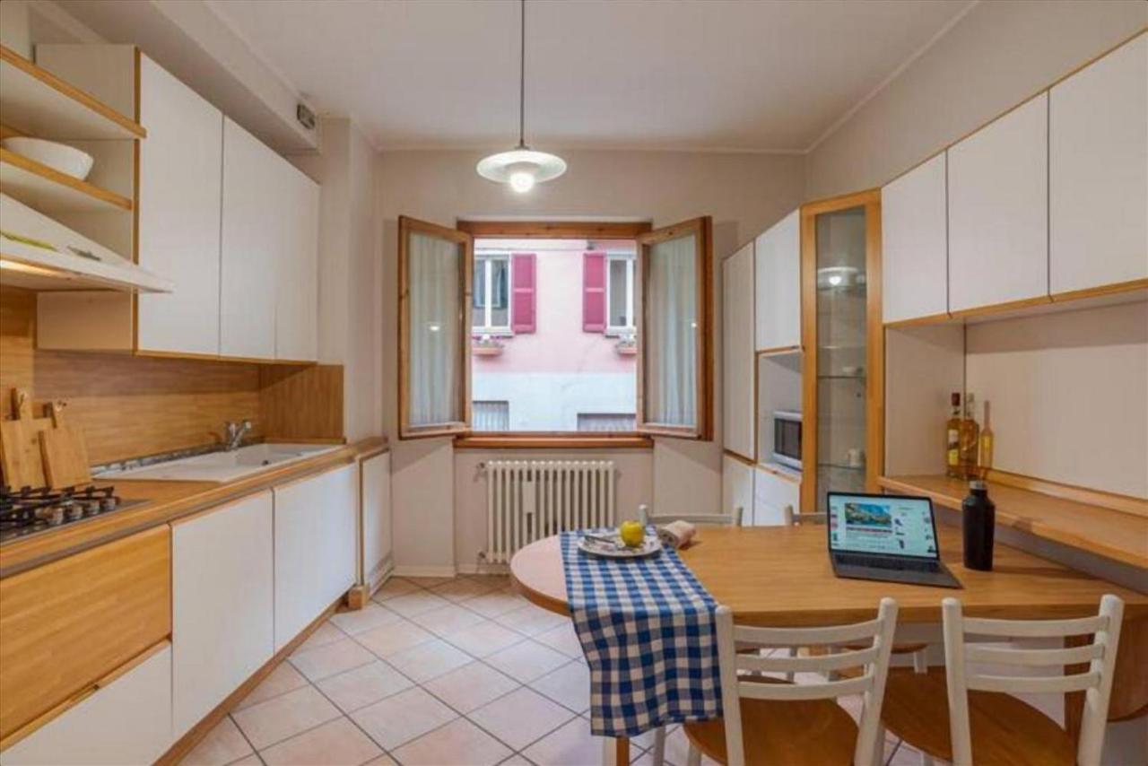 Paolo's - Overlooking The Apartment *