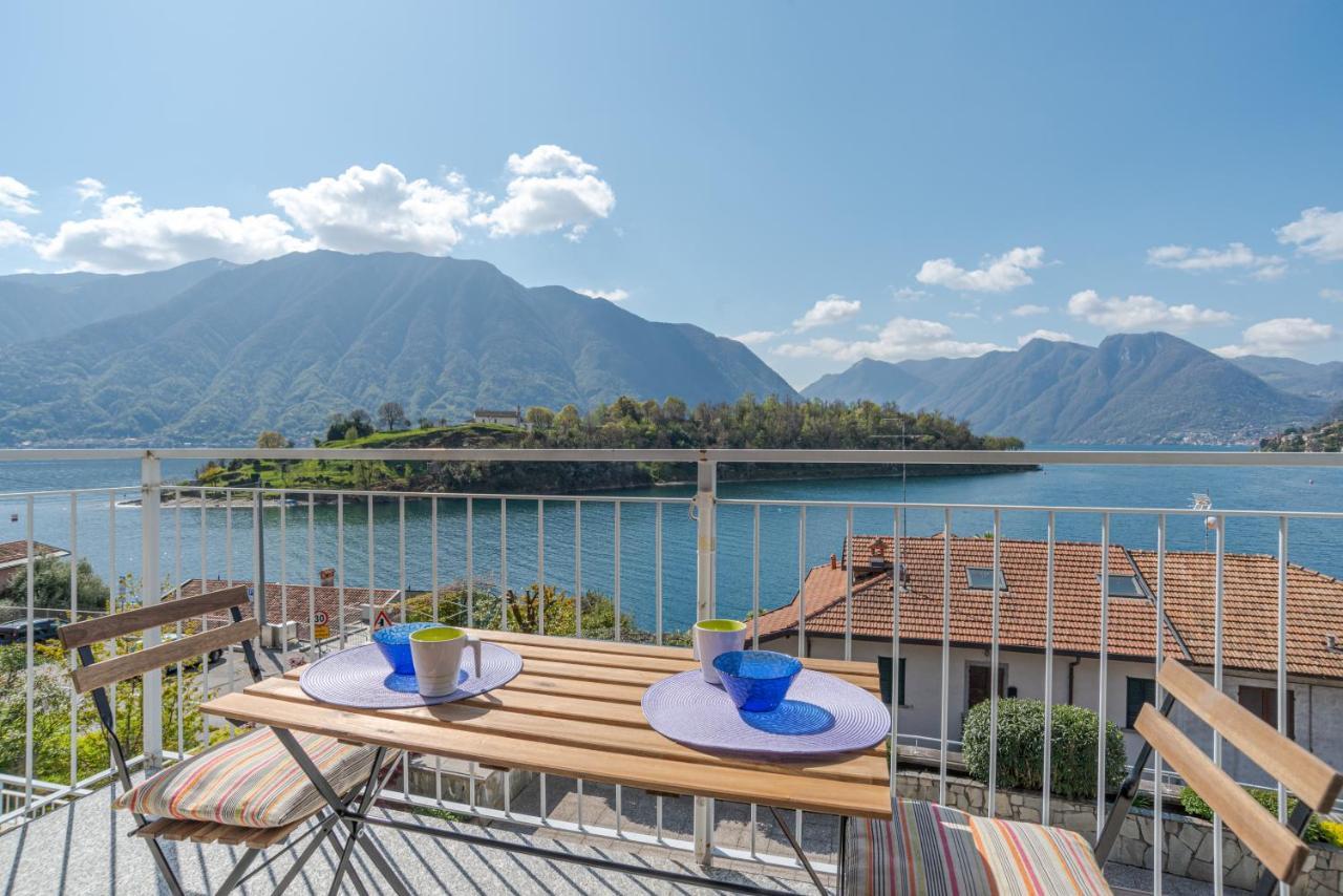 With Balcony And Private Parking Appartamento Ossuccio