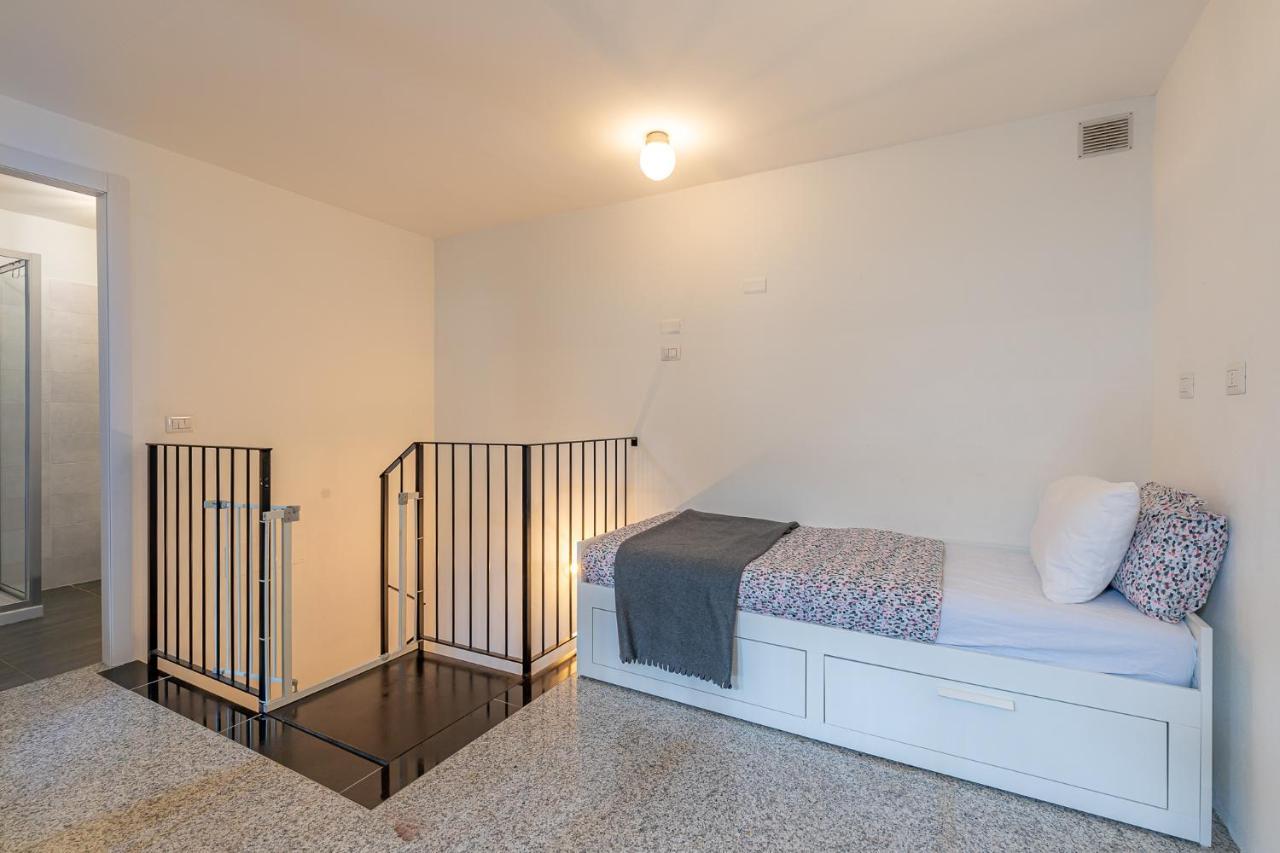 Apartment Moderno Loft A Due Passi Dal Lago