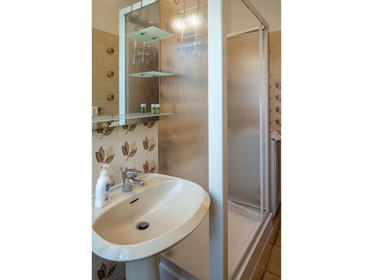 Appartamento Lakeside With Balcony And View - Larihome A23 Gravedona