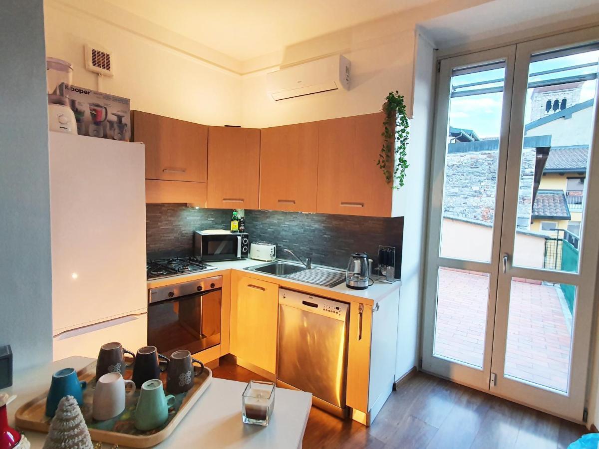 King Center 9 Posti Letto- Grande Terrazza - 2 Bagni Privati * Como
